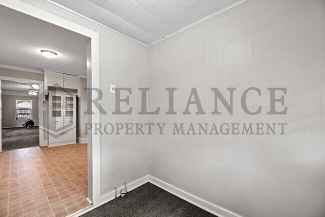 Building Photo - 232 S Sedgwick St