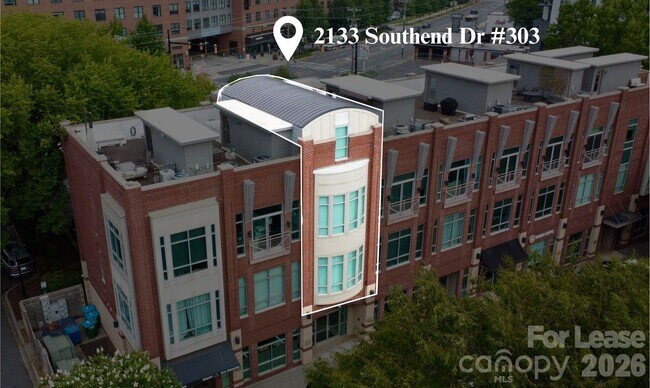 Building Photo - 2133 Southend Dr