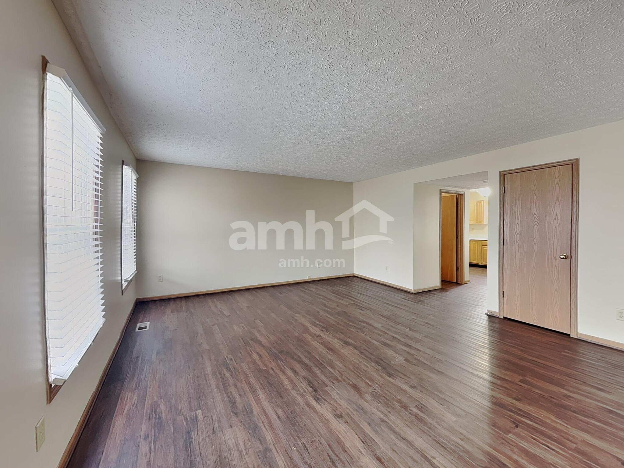 Building Photo - 2356 Maribeth Pl