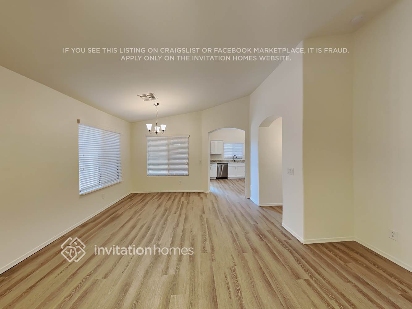 Building Photo - 42148 W Cheyenne Dr