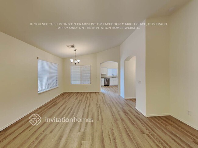 Building Photo - 42148 W Cheyenne Dr