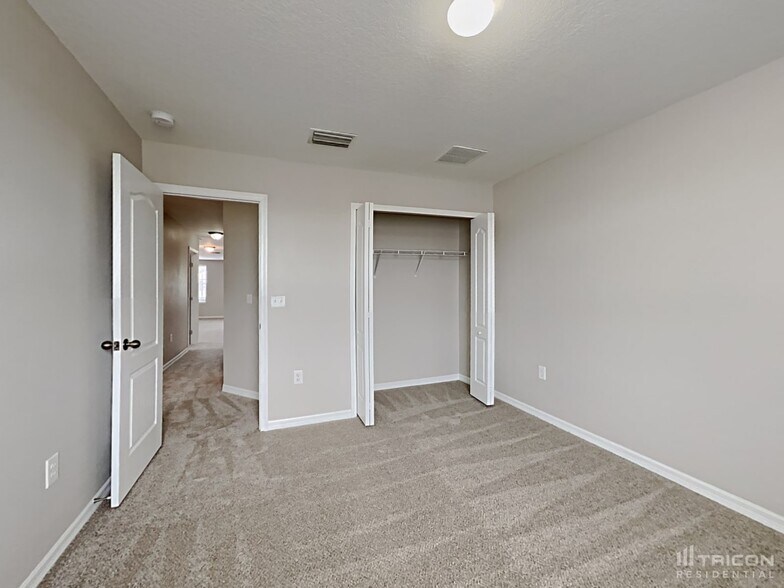 Building Photo - 3017 Azalea Blossom Dr