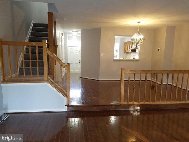 Building Photo - 9663 Horsham Dr