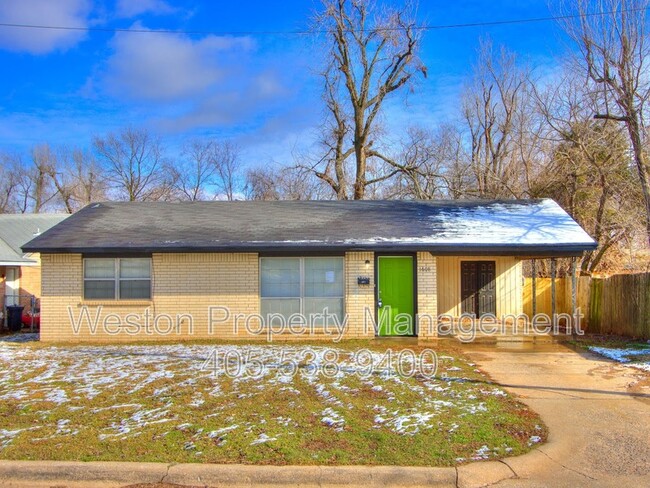 Primary Photo - 1608 Magnolia Ave
