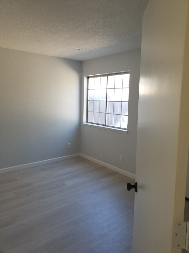 Building Photo - 3509 Baywood Cir
