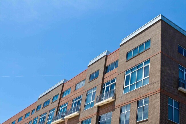 Building Photo - 2608 Erwin Rd