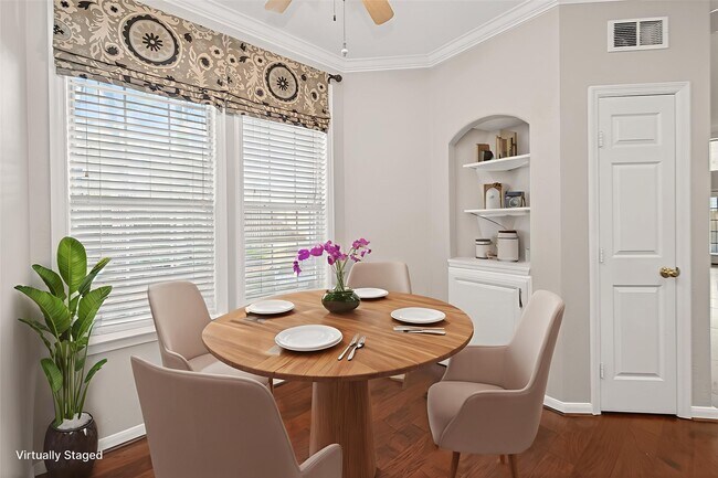 Building Photo - 2330 Everest Way