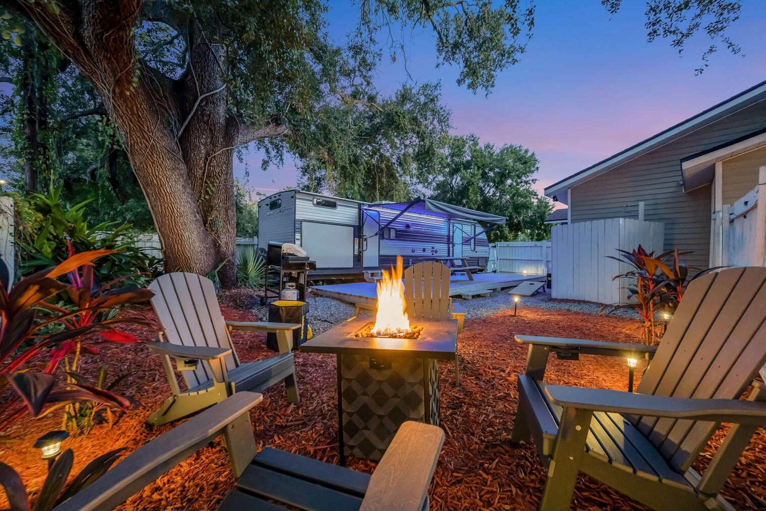 Building Photo - 1905 W St Louis St