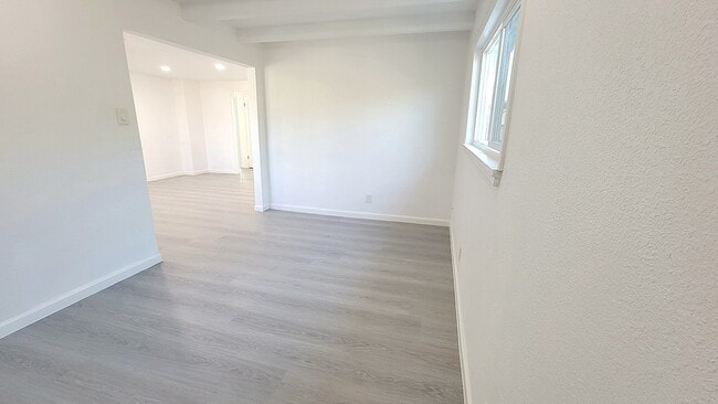 Building Photo - 6265 Wilma Ave