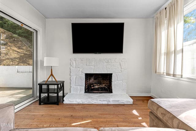 Building Photo - 3121 Lake Hollywood Dr