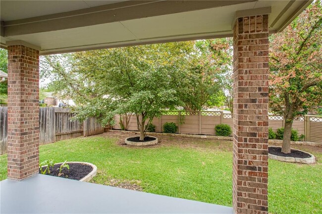 Building Photo - 811 Clear Meadow Ct