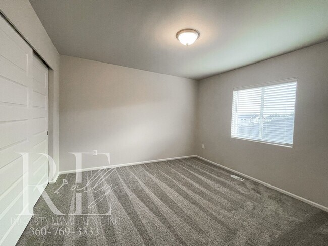 Building Photo - BRAND NEW 2024 HOME!