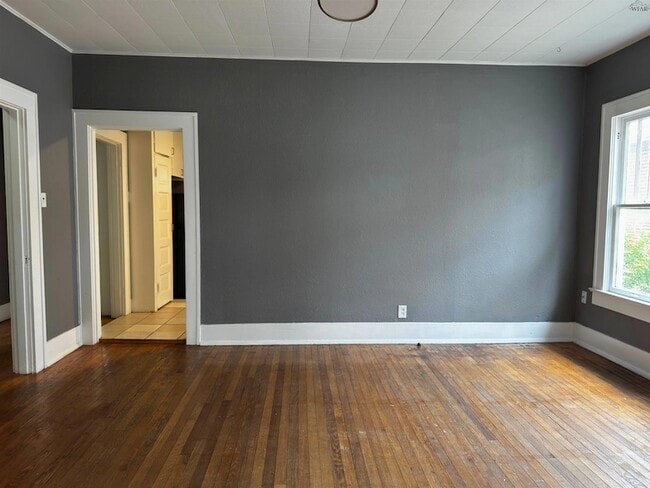 Building Photo - 1705 Pearl Ave