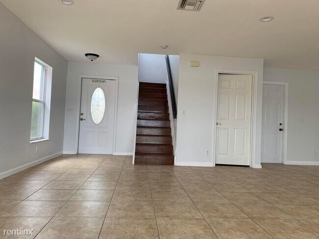 Building Photo - 3 br, 2.5 bath House - 3290 Turtle Cv