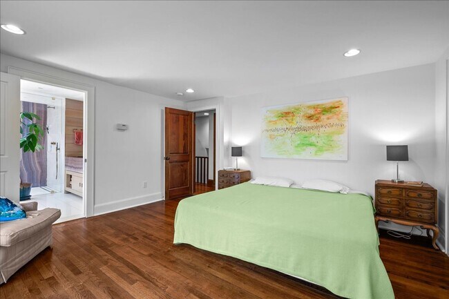 Building Photo - Stunning Updated Home with Private Pond Views in Chappaqua
