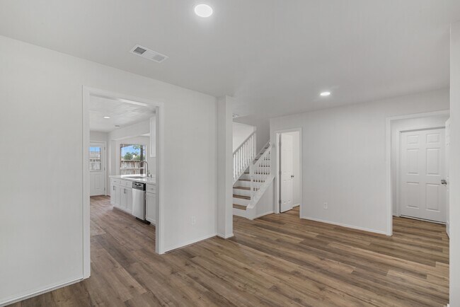 Building Photo - 6727 Shelby Oaks Dr