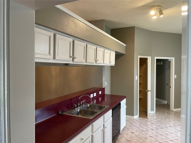 Building Photo - 2922 Russett Pl W