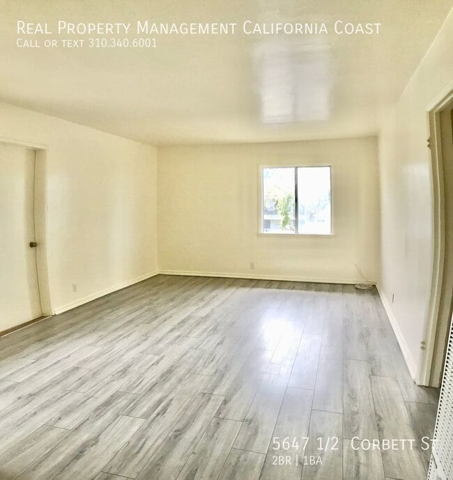 Building Photo - Move In Special!!!   Refreshed Mid City Condo