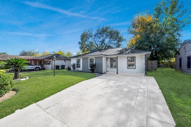 Building Photo - 3926 Florinda St