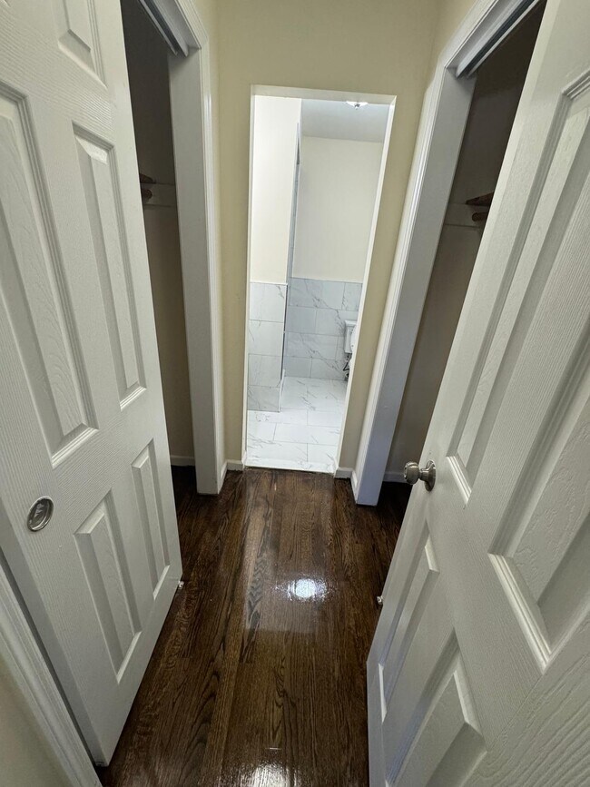 Building Photo - 89 McAdoo Ave