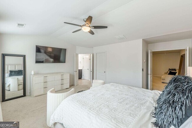 Building Photo - 5725 Radford Loop