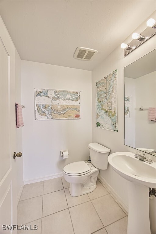 Building Photo - 14817 Laguna Dr