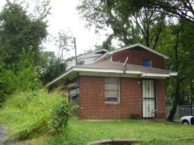 Building Photo - Lions Estate