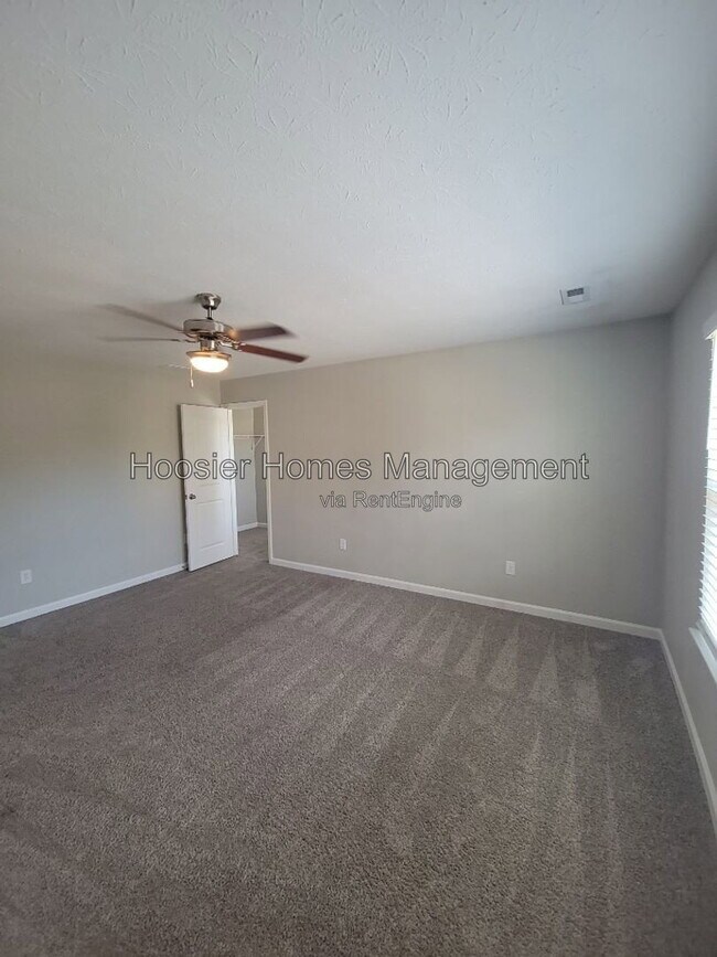 Building Photo - 5645 Brownstone Dr