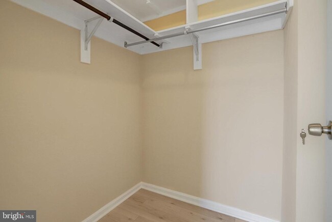 Building Photo - 3713 S George Mason Dr