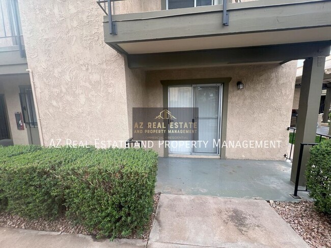 Building Photo - 2228 E Campbell Ave