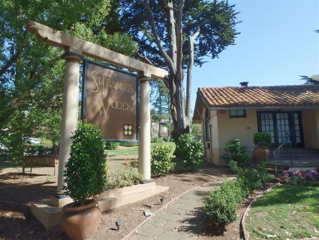 Building Photo - 40 Santa Paula Ave