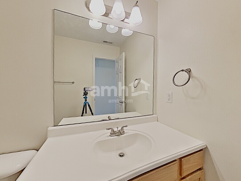 Building Photo - 5034 Timber Trail Dr