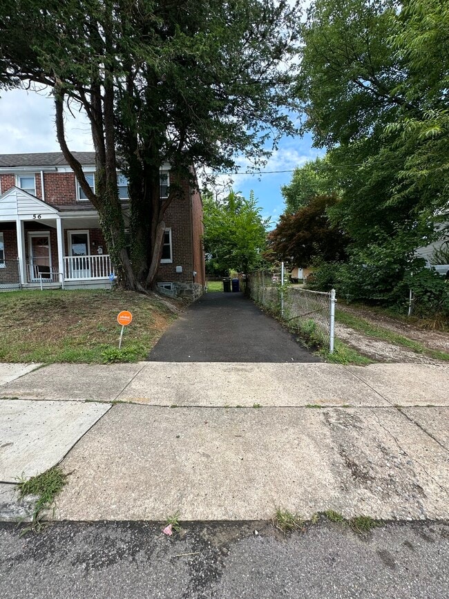 Building Photo - 56 S Monastery Ave