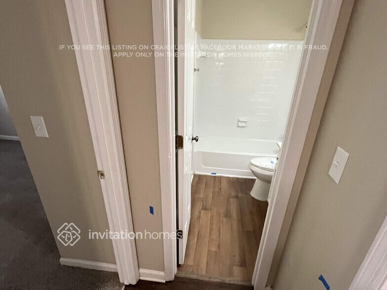 Building Photo - 10780 Mortons Crossing