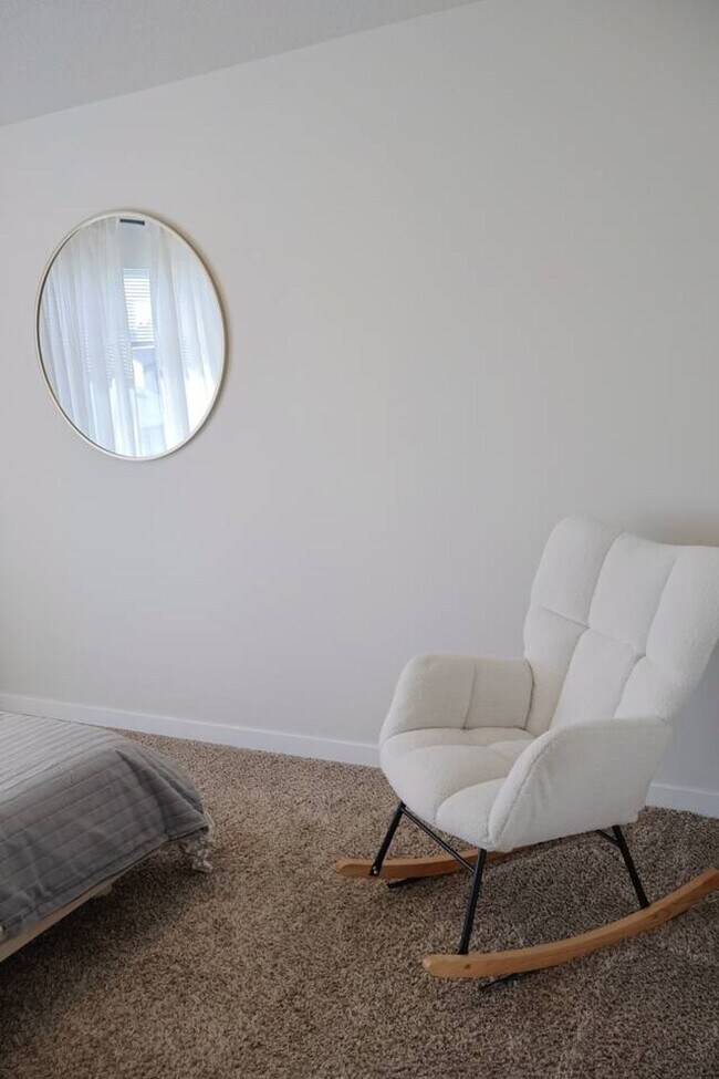 Building Photo - 2702 E 33rd St