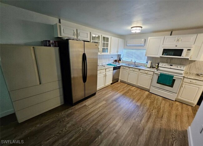 Building Photo - 1288 Waite Dr