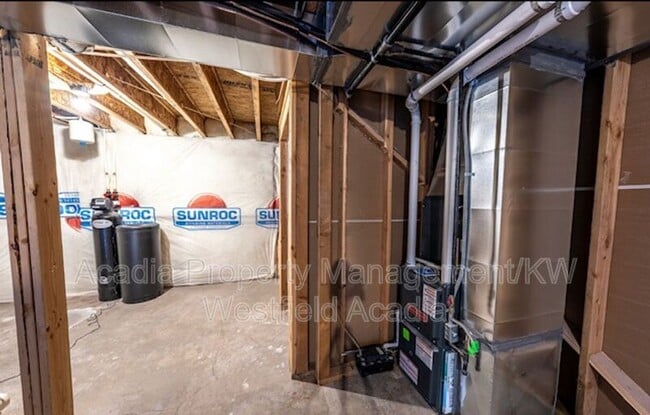 Building Photo - 3713 N 60 E