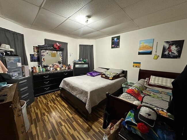 Building Photo - 41 Louis St