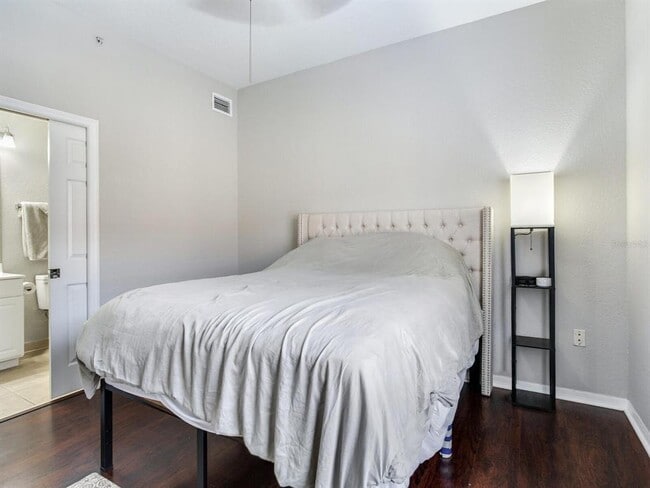 Building Photo - 135 S Sherrill St