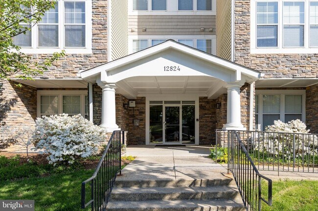 Building Photo - 12824 Clarksburg Square Rd