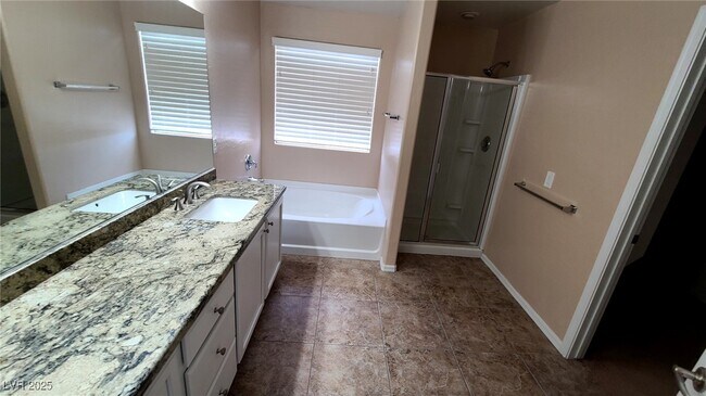 Building Photo - 6842 Feral Dove St