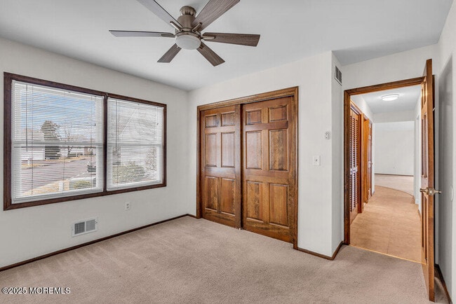 Building Photo - 30 Turnberry Cir