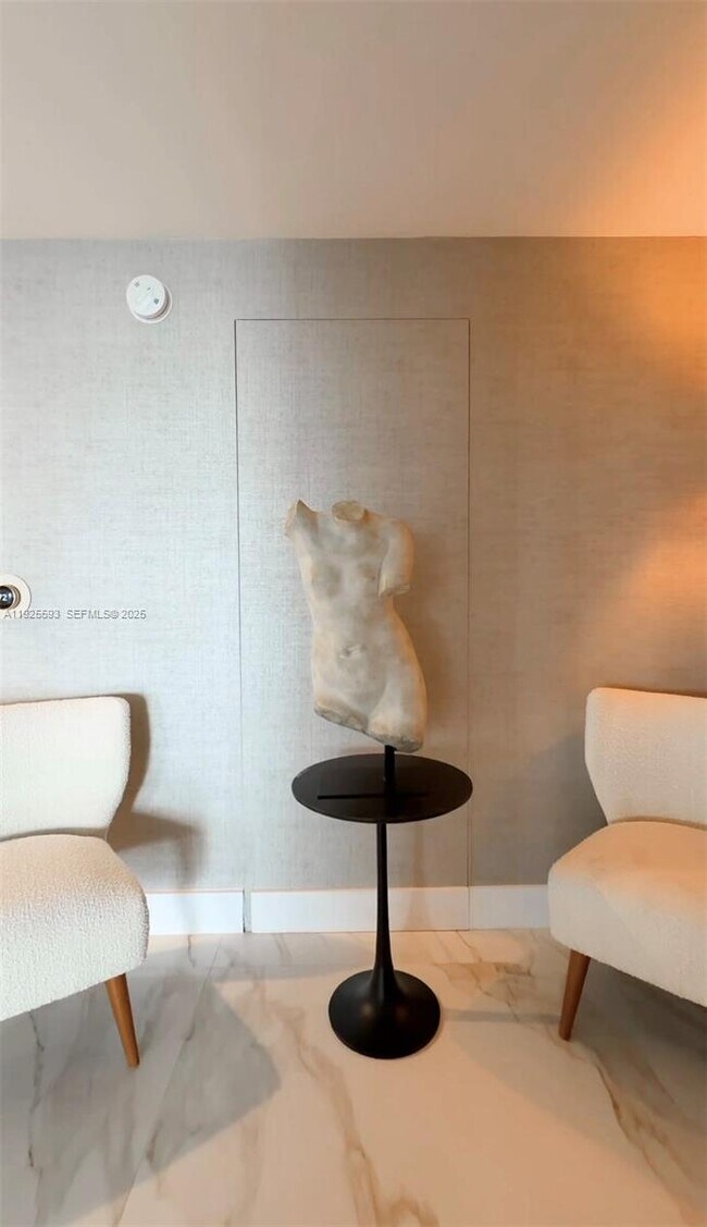 Building Photo - 16385 Biscayne Blvd