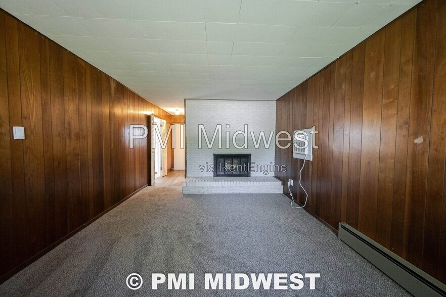 Building Photo - 5251 Longworth Pl