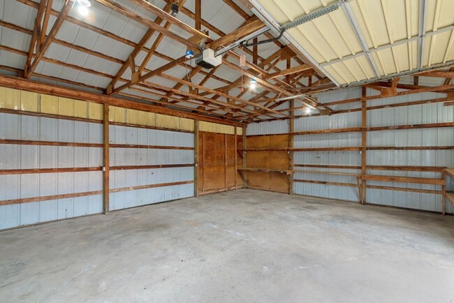 Building Photo - 3427 30th St NE