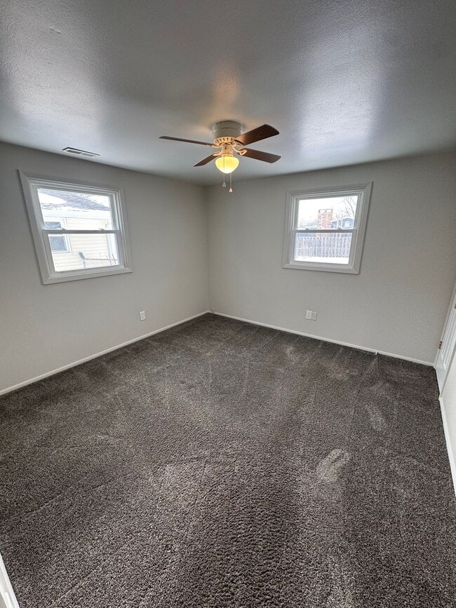 Building Photo - 1550 Tartan Ln