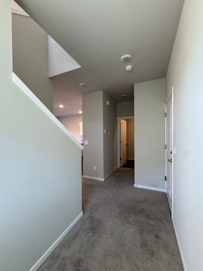 Building Photo - Pet-Friendly 3 Bed Home on Cul-de-Sac
