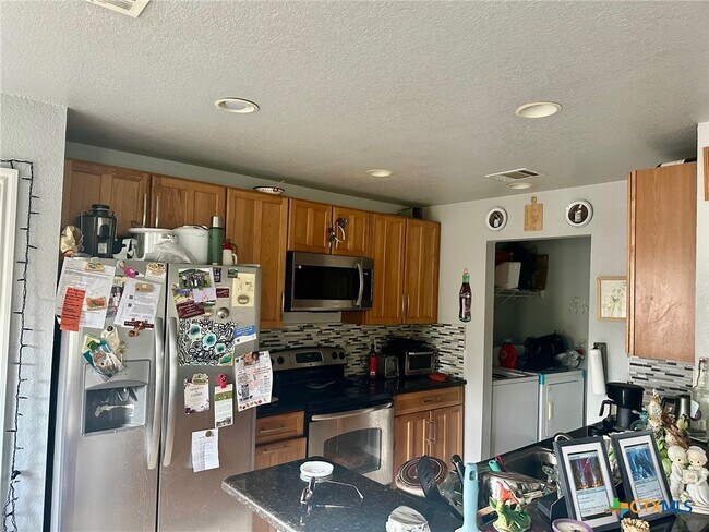 Building Photo - 864 Sagewood Trail