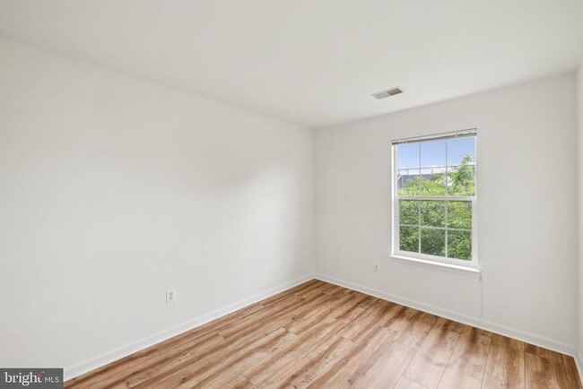 Building Photo - 8233 Ramseur Pl