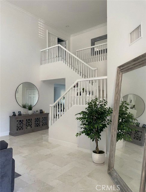 Building Photo - 8 High Bluff